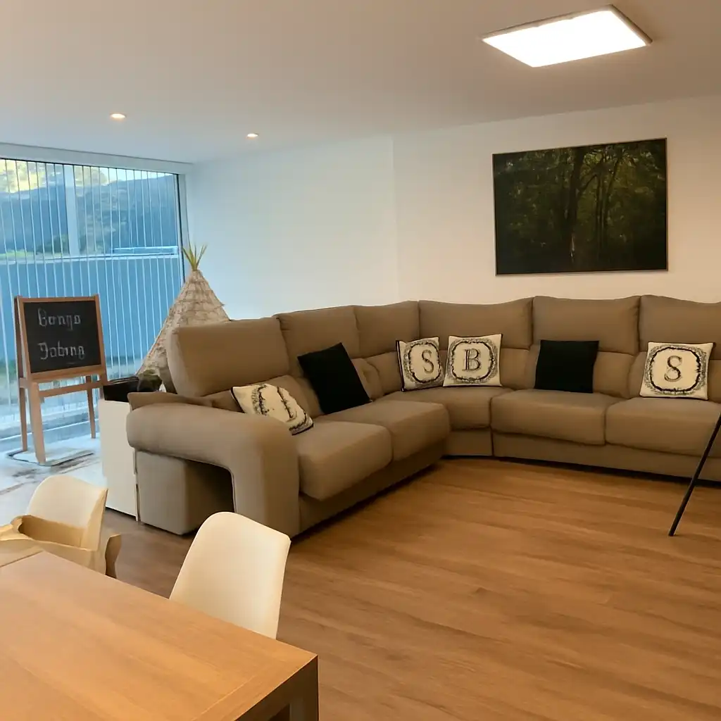Habitación 210 m², Outeiro de Rei