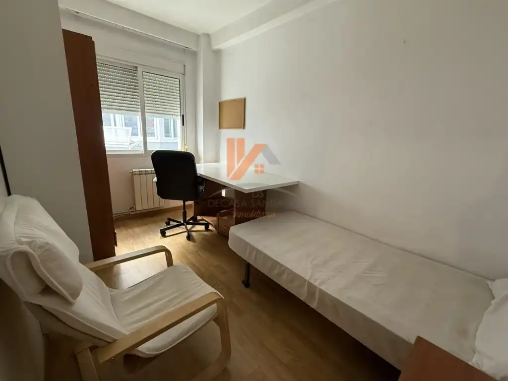 Piso de 120 m² en Santiago de Compostela