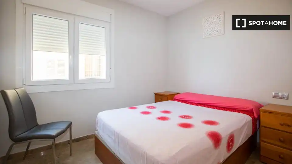 Habitación 86 m², Roquetas de Mar