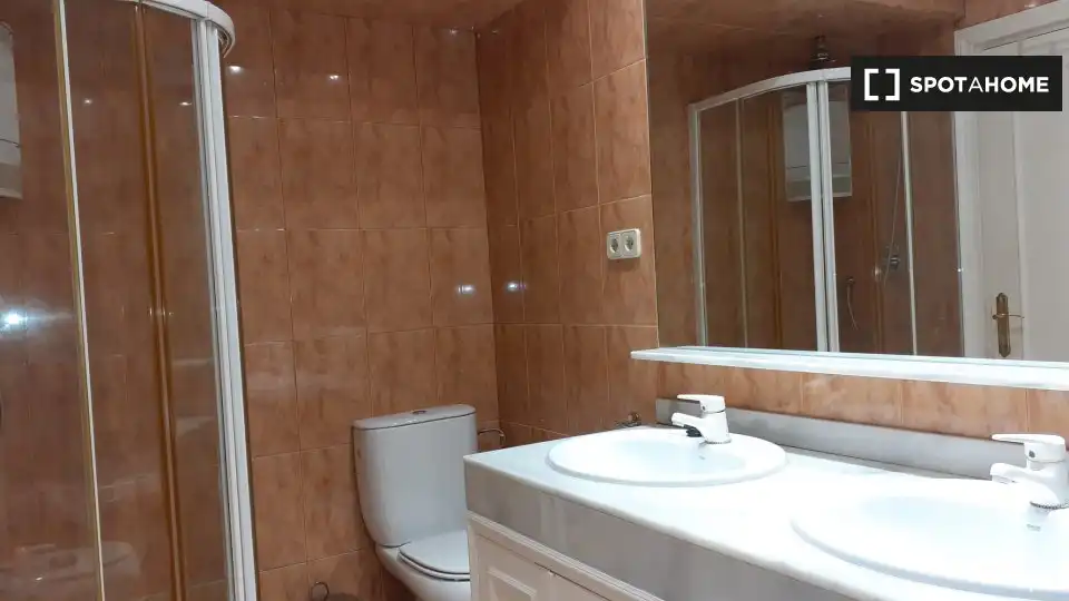 Habitació de lloguer, Madrid
