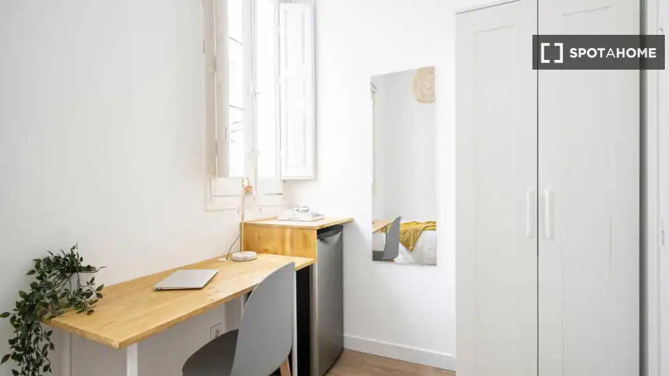 Habitación 250 m², Madrid