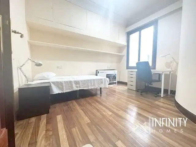 Piso de 210 m² en Bilbao