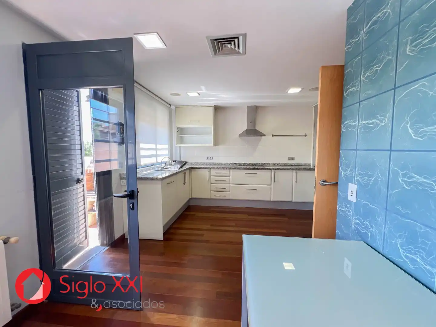 Casa de 220 m² en Almazora