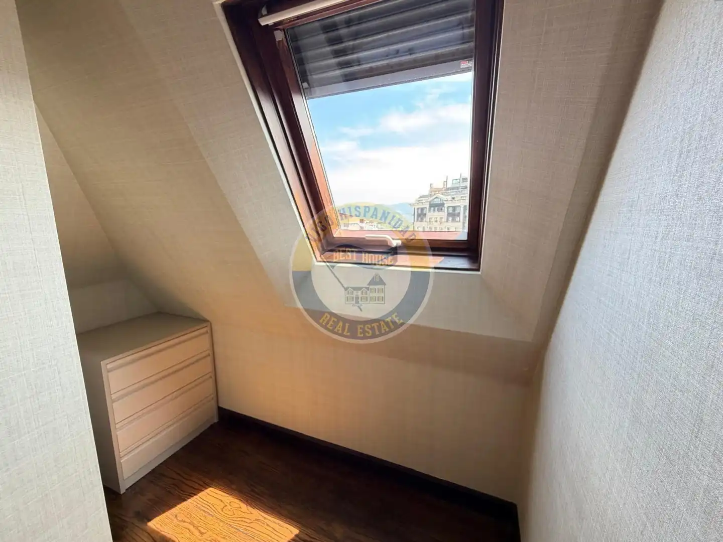 Piso de 250 m² en Vigo
