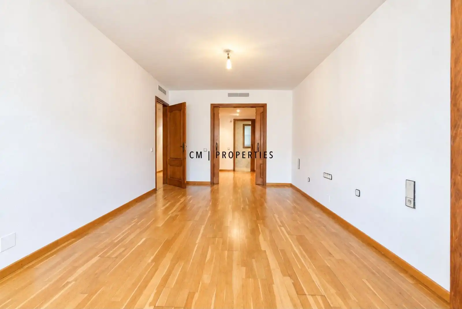 Flat 250 m² in València