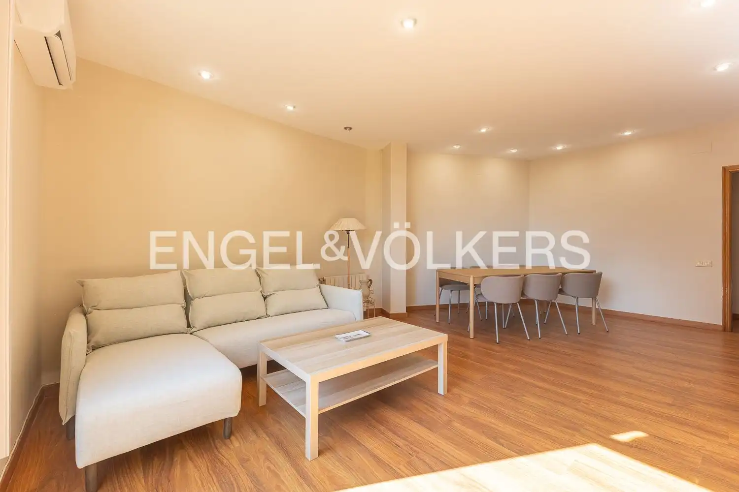 Appartamento 104 m² a Valencia