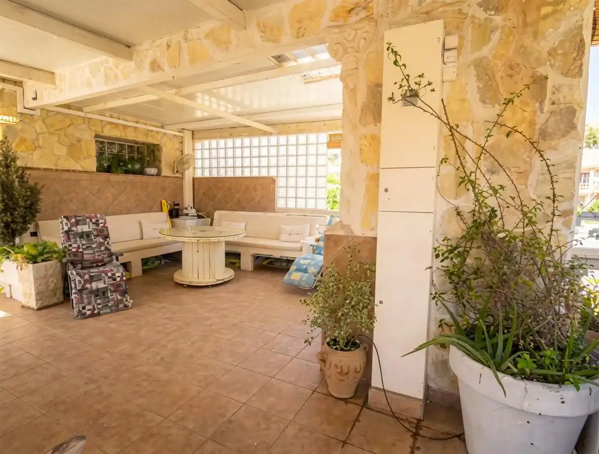 Piso de 350 m² en Huétor Vega