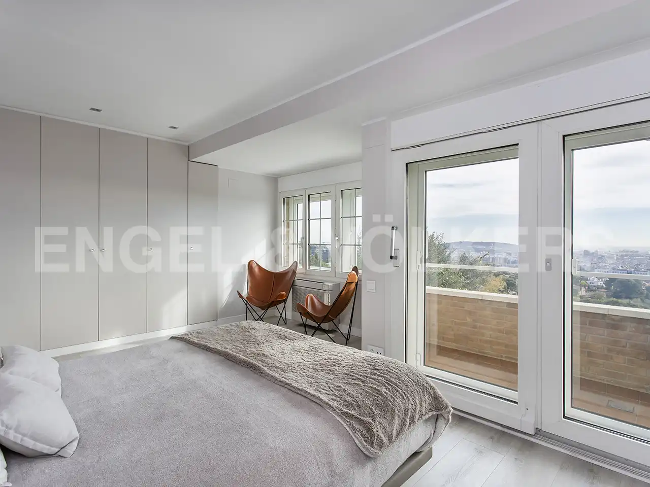 Будинок 440 м² у Esplugues de Llobregat