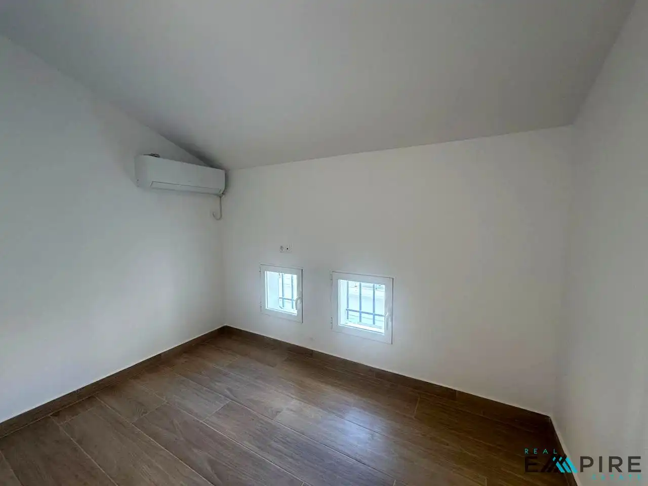 Habitació de lloguer, Parla