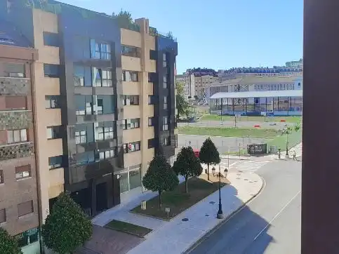 Piso de 82 m² en Oviedo