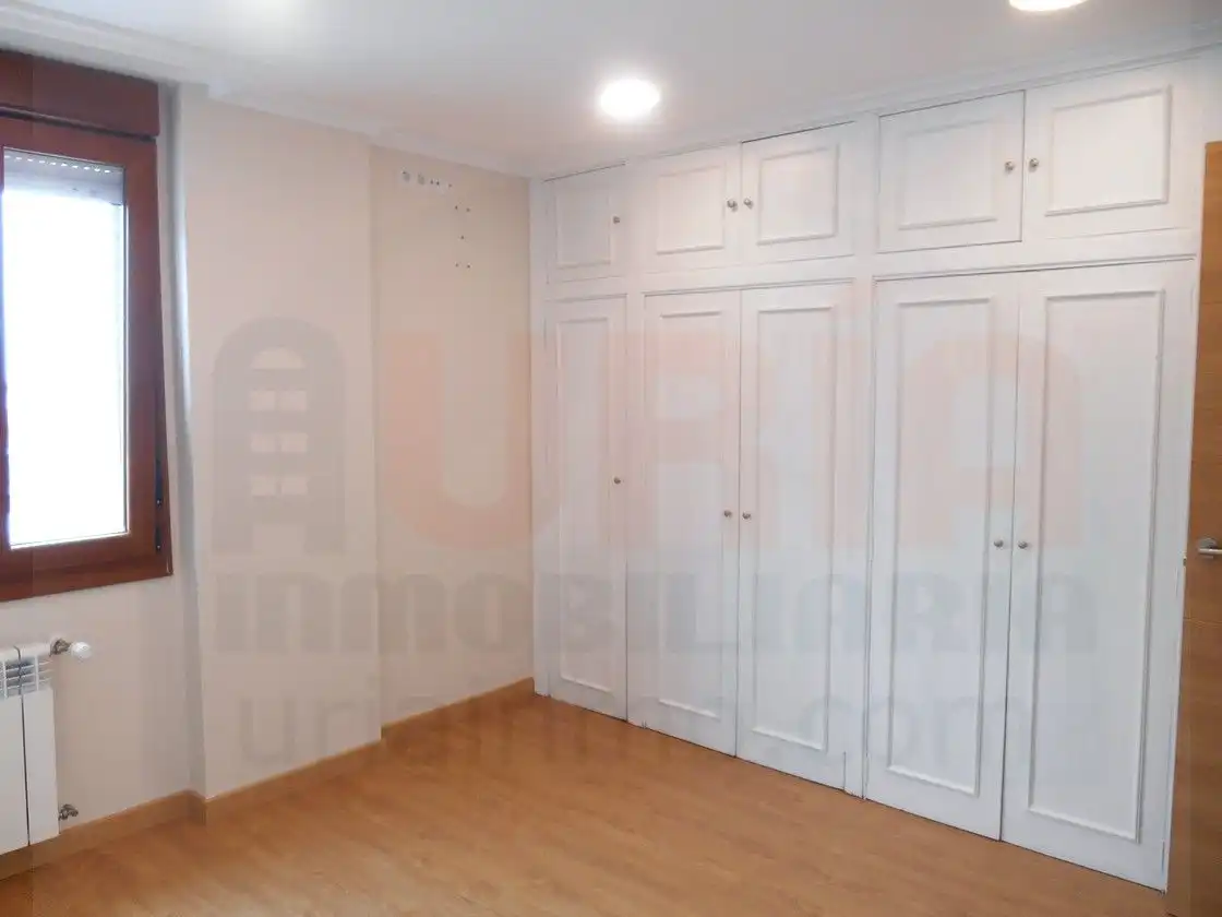 Piso de 70 m² en Oviedo