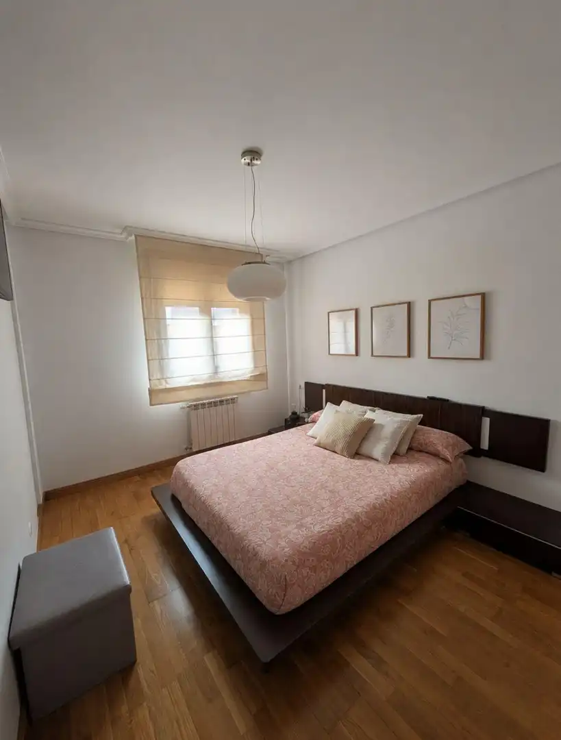 Piso de 90 m² en Oviedo
