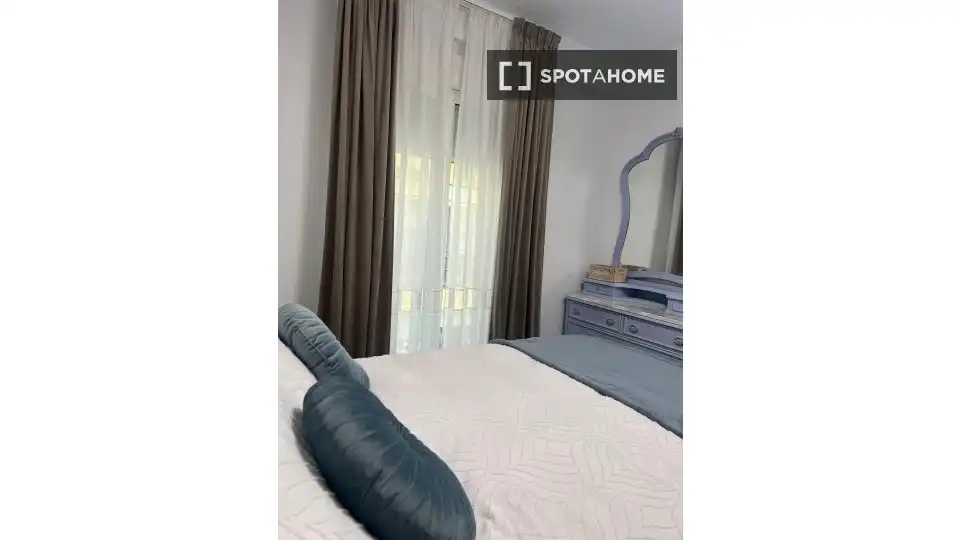 Habitación 64 m², Sevilla