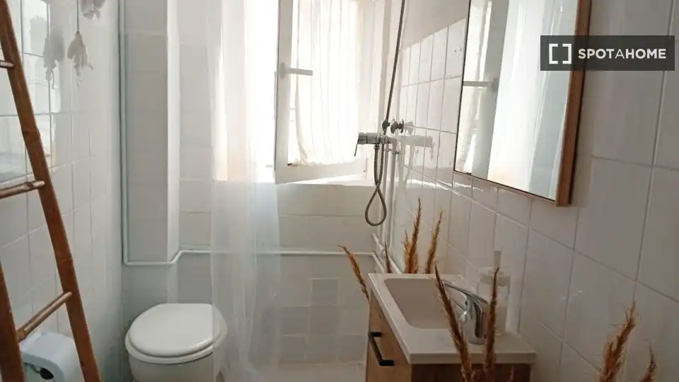 Habitación 219 m², Almería