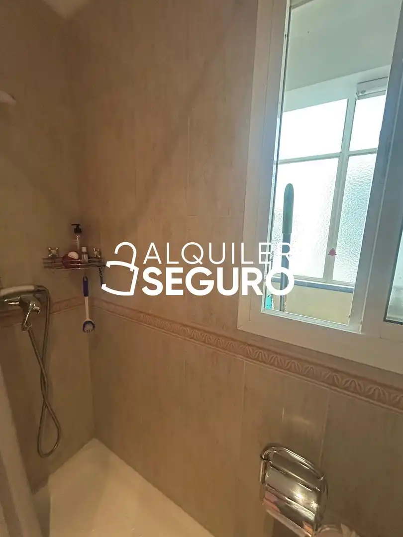 Piso de 88 m² en Granada