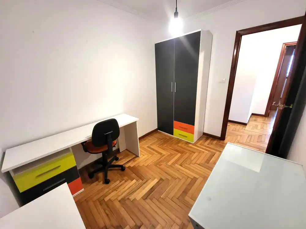 Piso de 90 m² en Vigo