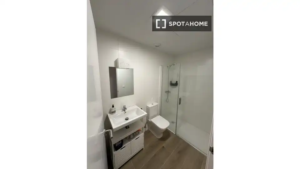 Habitación en alquiler, Pasajes