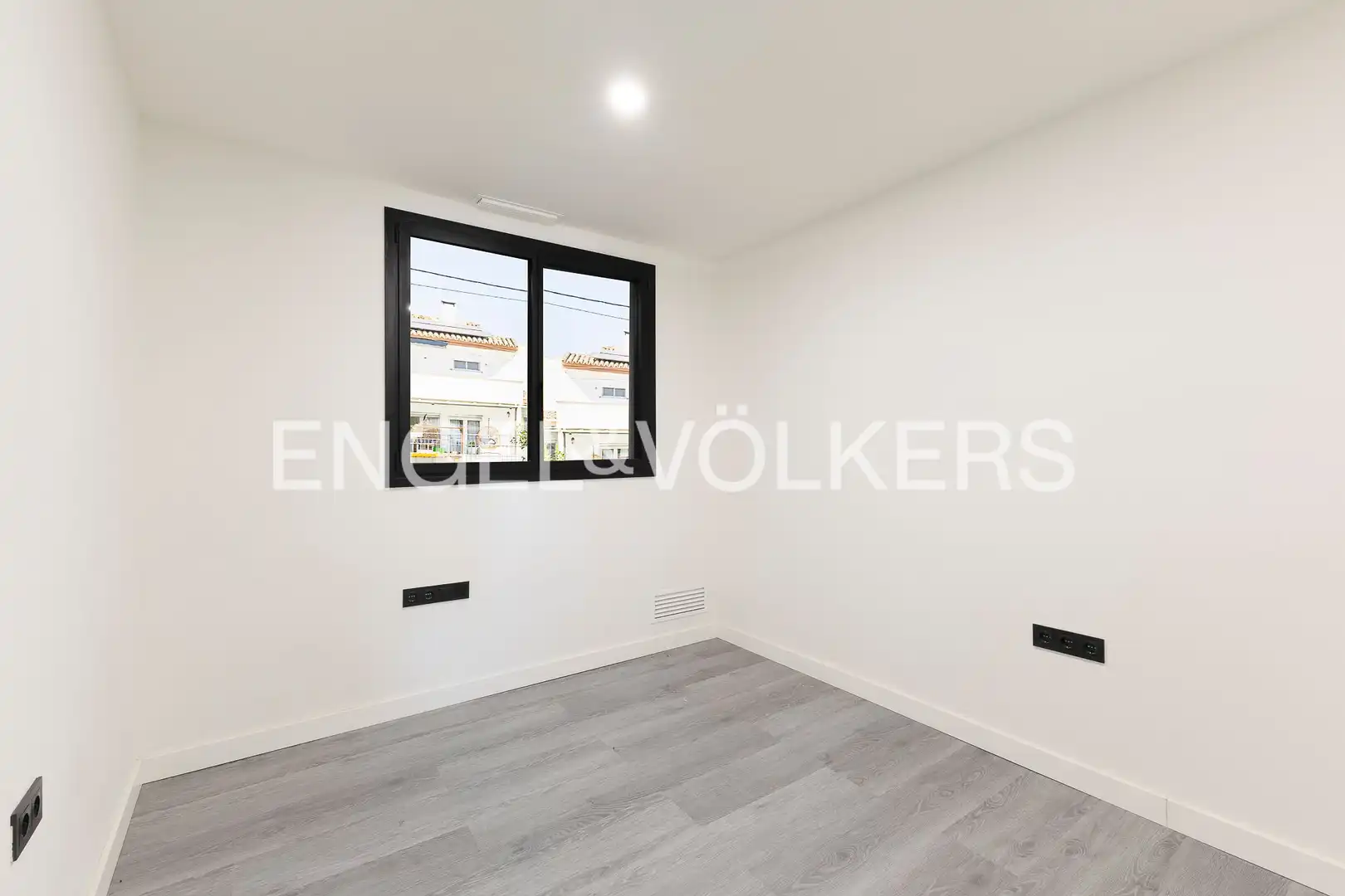 Casa de 300 m² a Pallejà
