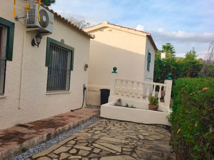 Casa de 120 m² a Viñuela