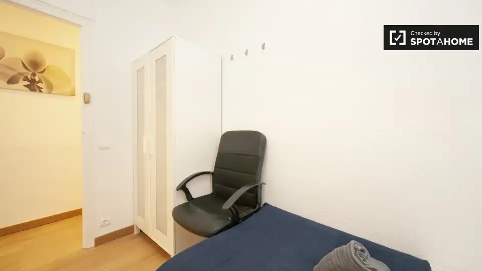 Habitación 70 m², l'Hospitalet de Llobregat