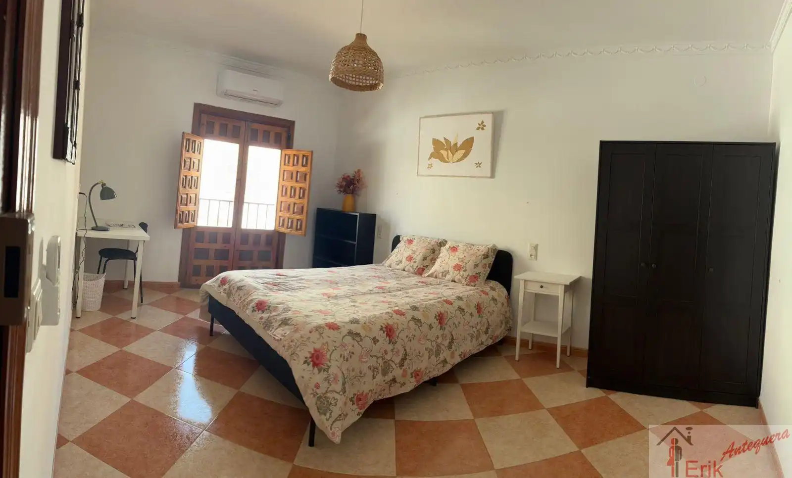 Habitación 150 m², Antequera