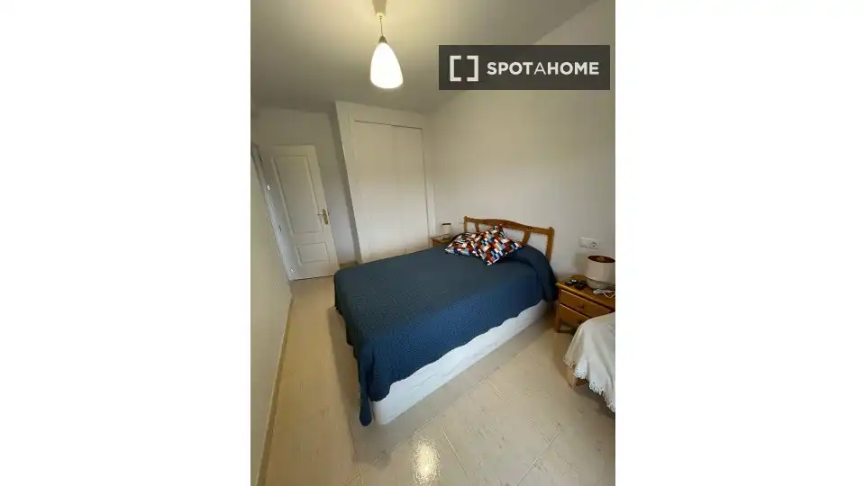Habitación 81 m², Orihuela