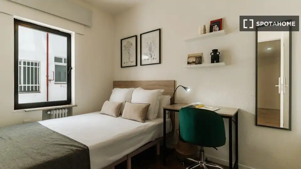 Кімната в оренду, Madrid