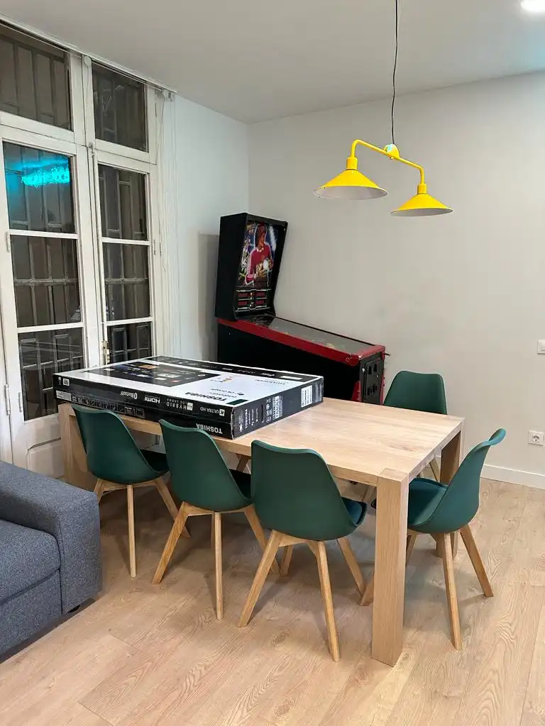 Habitación 200 m², Lérida