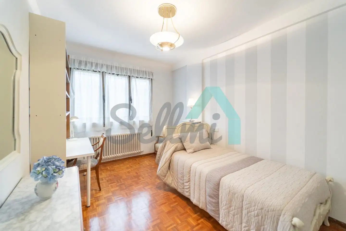 Piso de 107 m² en Oviedo