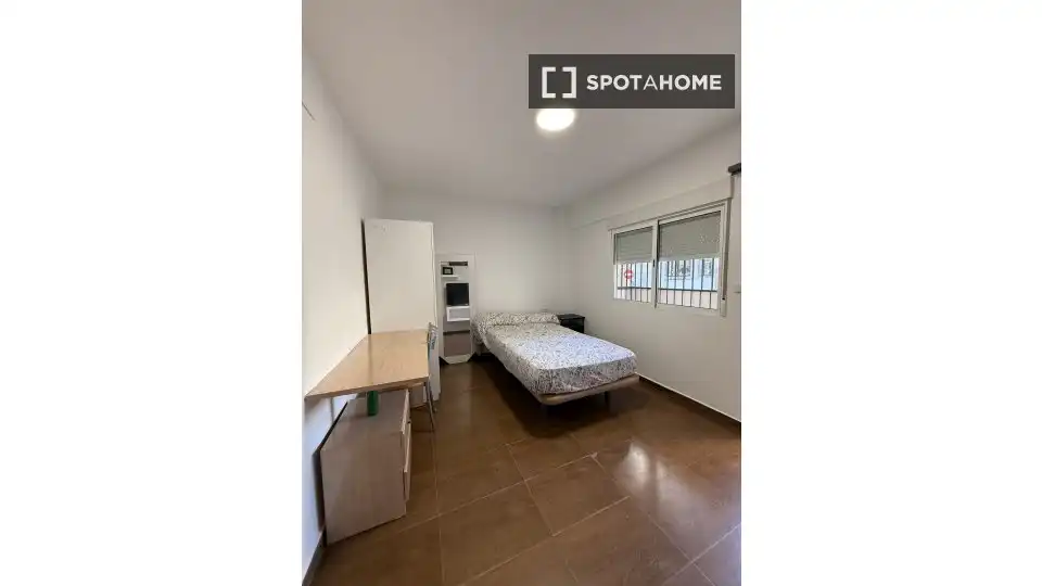 Habitación 81 m², Alicante