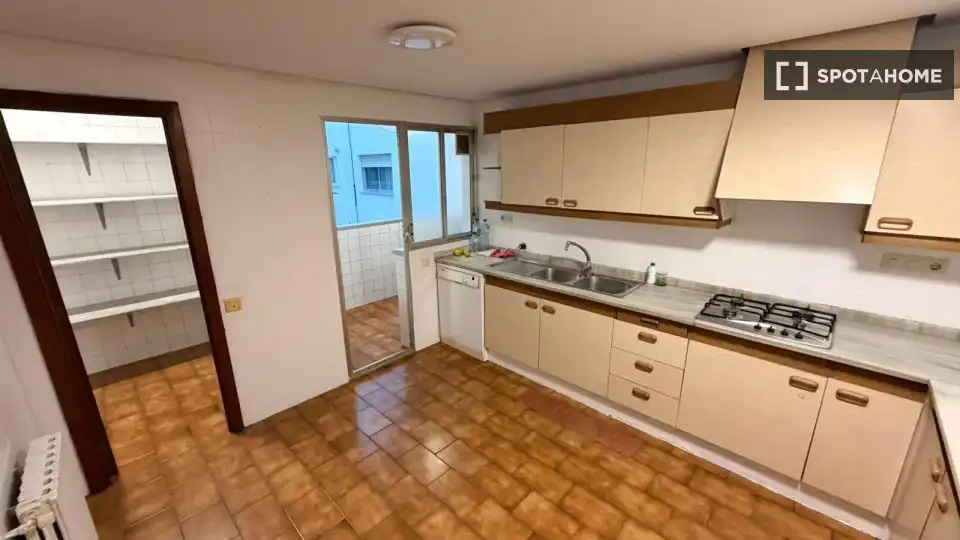 Habitación 150 m², Valencia