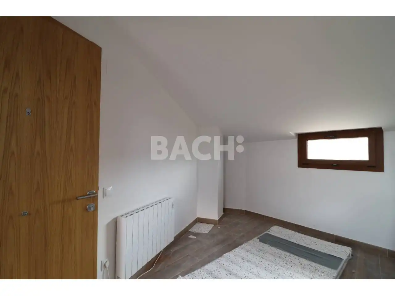 Piso de 90 m² en Olost