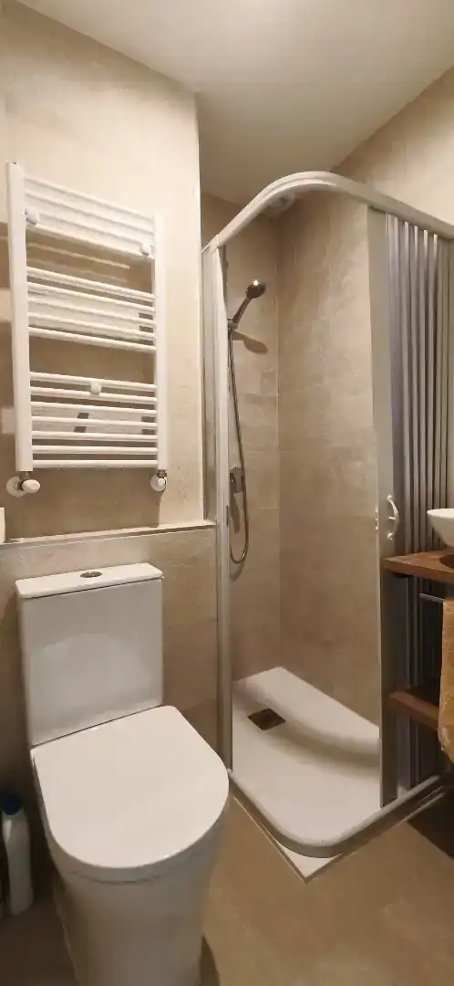 Habitación 90 m², Logroño