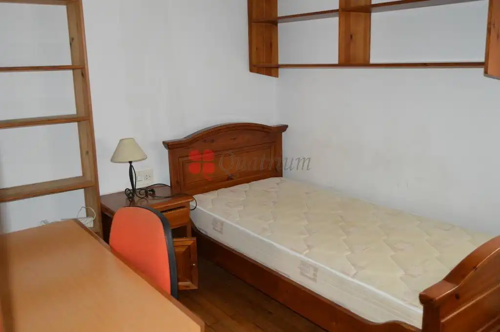 Piso de 140 m² en Santiago de Compostela
