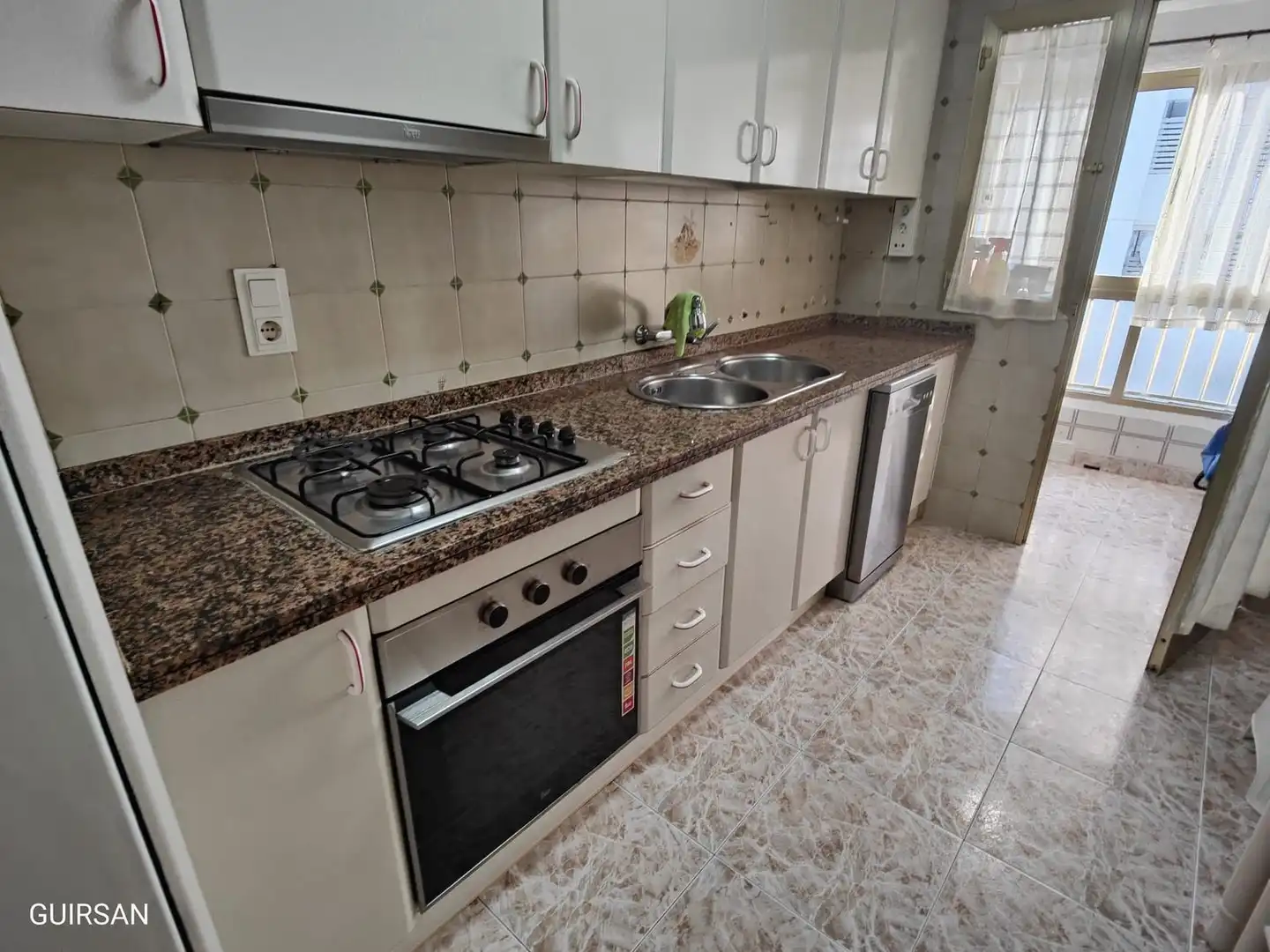 Piso de 90 m² en Almuñécar