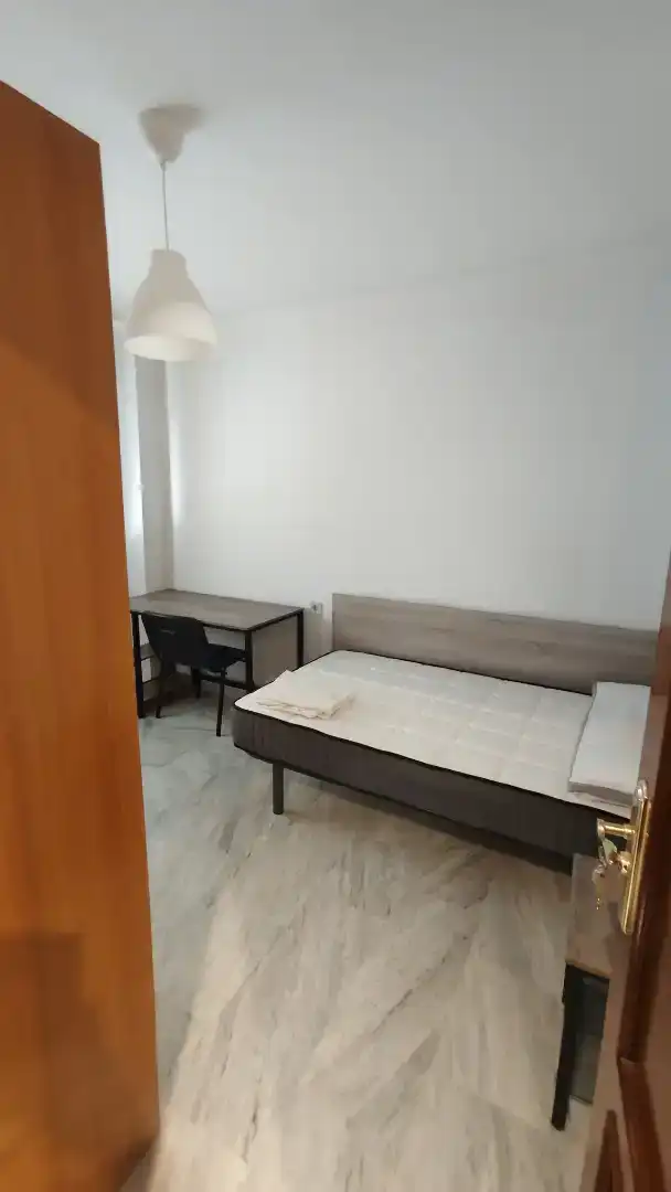 Piso de 90 m² en Granada