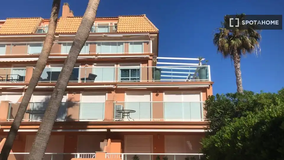 Habitación 106 m², Dénia