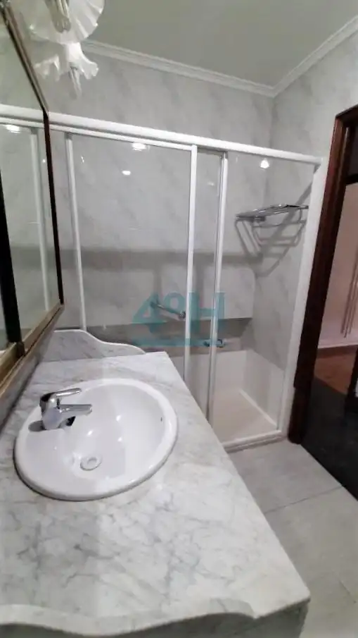 Appartement 194 m² à Ourense