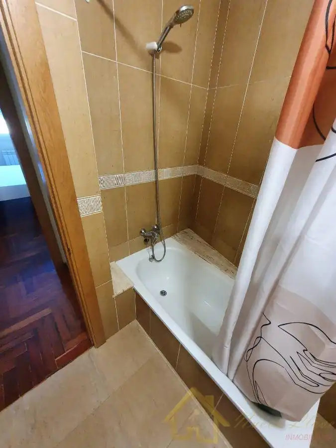 Piso de 60 m² en Lugo