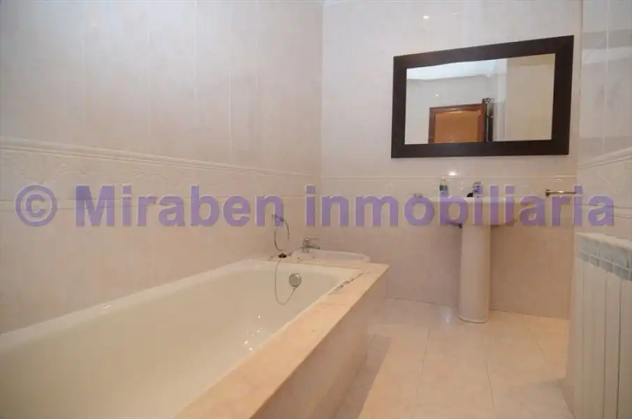 Piso de 95 m² en Boiro
