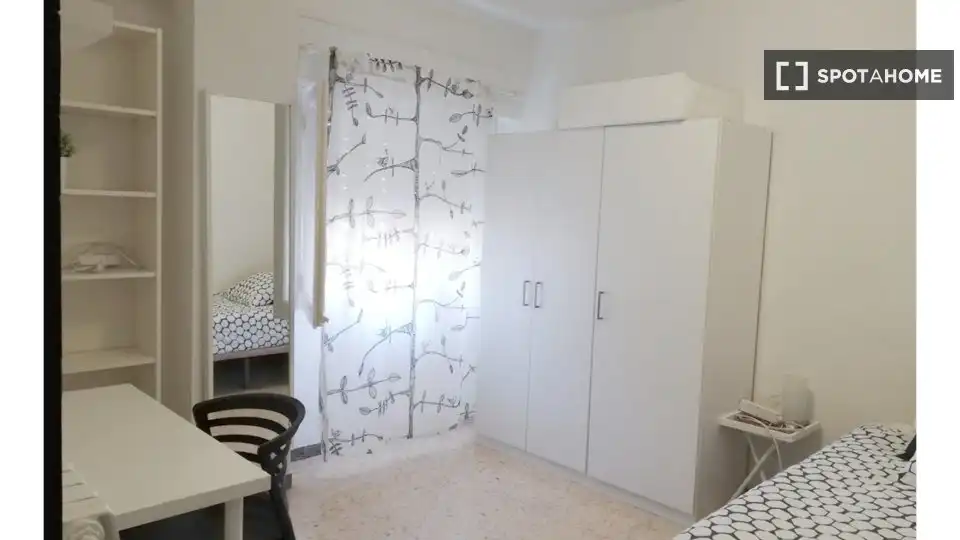 Habitación 160 m², Zaragoza