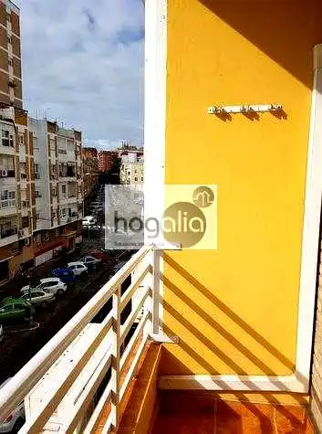 Piso de 65 m² en Sevilla
