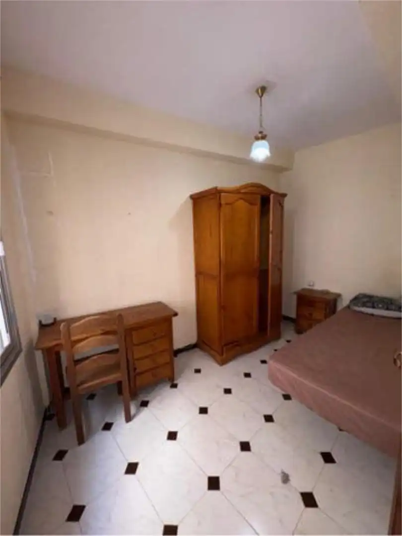Piso de 85 m² en Granada