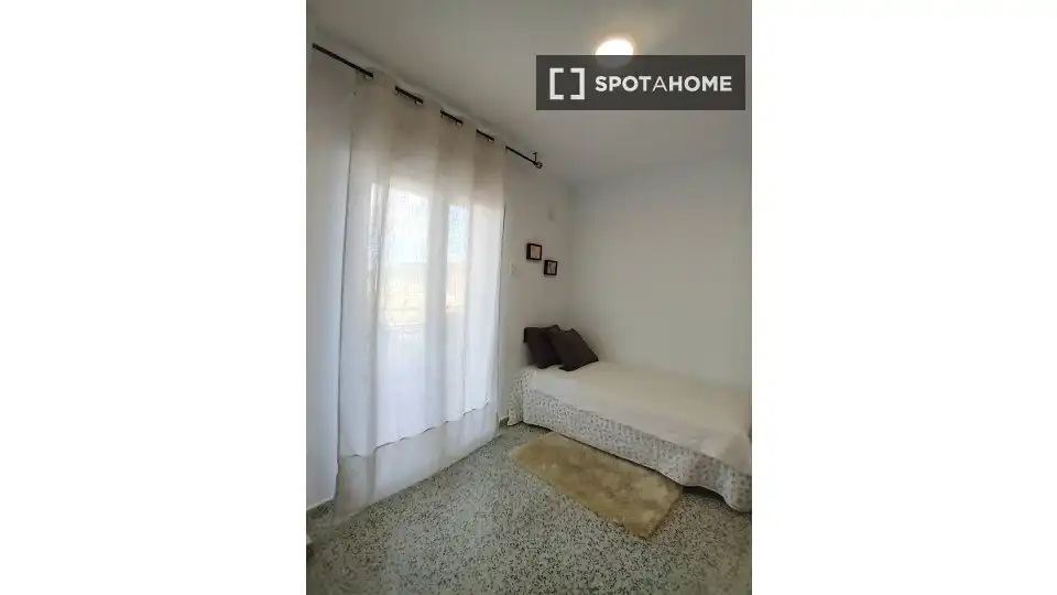 Habitación 161 m², Alicante