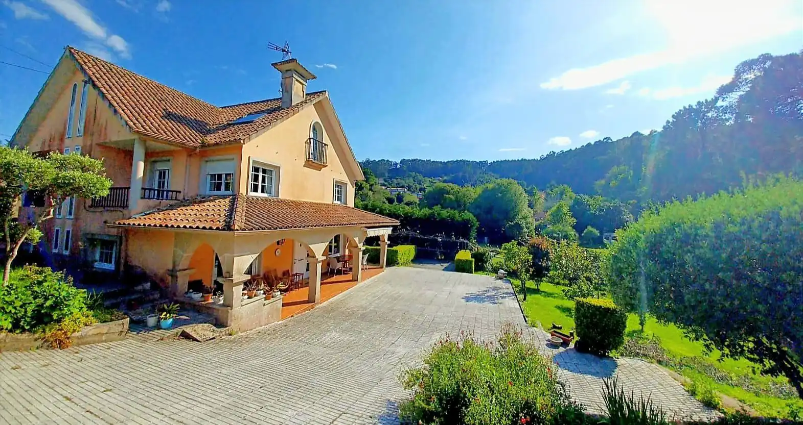 Casa de 300 m² en Cangas de Morrazo