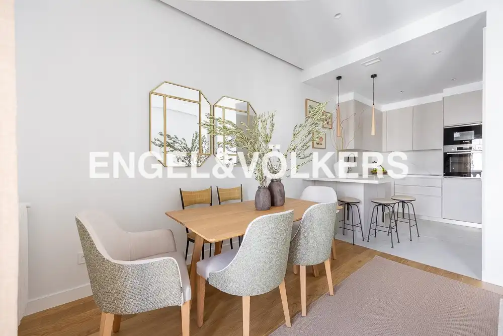 Wohnung 83 m² in Madrid