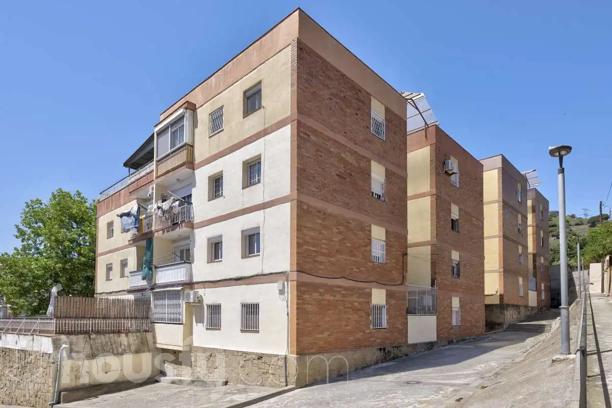 Pis de 67 m² a Santa Coloma de Gramenet