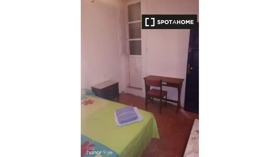 Habitación 180 m², Granada
