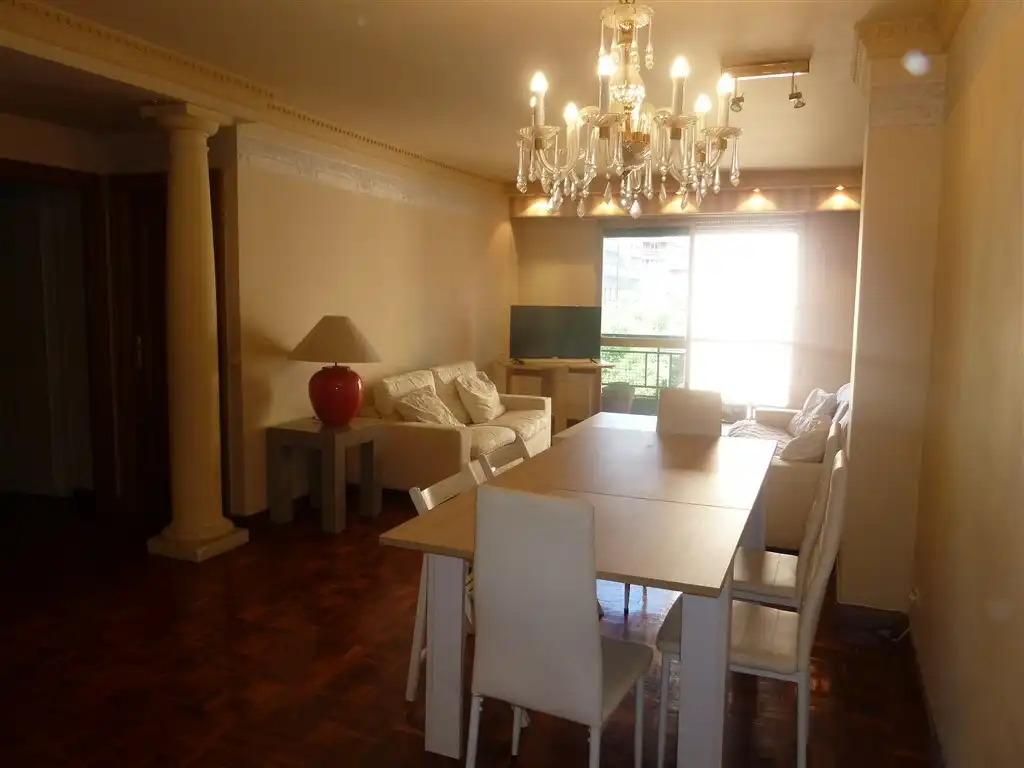 Piso de 133 m² en Pamplona