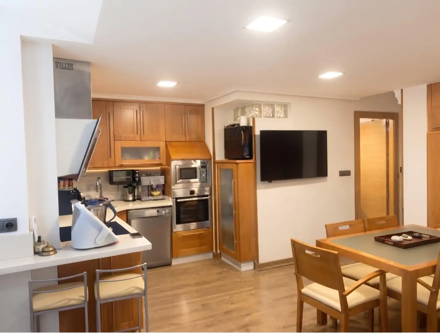 Piso de 350 m² en Huétor Vega